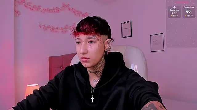 Snapshot of Luci_Rose chatting on 9, 4, 2026 Luci Rose online show from 9, 4, 2026