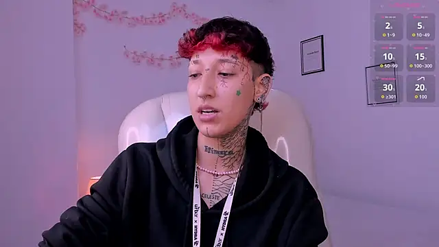 Snapshot of Luci_Rose chatting on 16, 4, 2026 Luci Rose online show from 16, 4, 2026