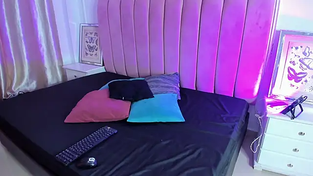 Snapshot of Tessa_Sinclaire chatting on 30, 9, 2025 Tessa Sinclaire online show from 30, 9, 2025