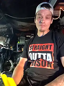 twistafatpipe online show from 29, 9, 2025