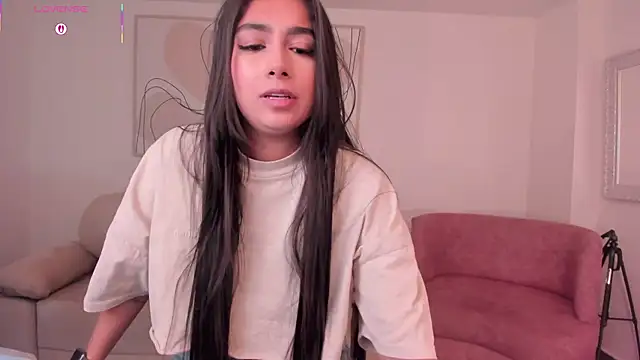 VeronicaBlue online show from 4, 11, 2025