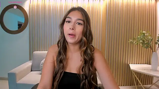 Snapshot of VeronicaBlue chatting on 5, 3, 2026 VeronicaBlue online show from 5, 3, 2026