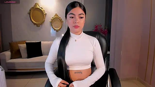 Snapshot of NataliaGaret chatting on 11, 10, 2025 NataliaGaret online show from 11, 10, 2025