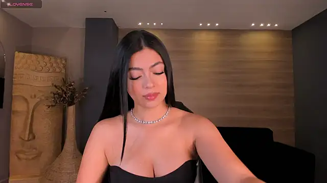 Snapshot of NataliaGaret chatting on 17, 10, 2025 NataliaGaret online show from 17, 10, 2025