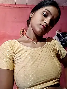 Snapshot of Harini_Gautam chatting on 5, 5, 2026 Harini Gautam online show from 5, 5, 2026