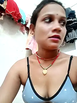 Snapshot of Chandni_Love143 chatting on 20, 9, 2025 Chandni Love143 online show from 20, 9, 2025
