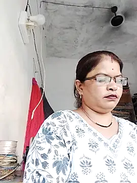 Snapshot of Bhavna_hot chatting on 4, 10, 2025 Bhavna hot online show from 4, 10, 2025