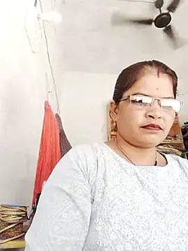 Snapshot of Bhavna_hot chatting on 7, 10, 2025 Bhavna hot online show from 7, 10, 2025