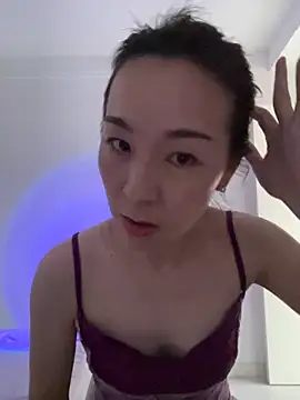 Snapshot of manmanyu520 chatting on 2, 11, 2025 manmanyu520 online show from 2, 11, 2025