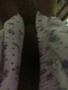 Snapshot of kavi1q1 chatting on 14, 4, 2026 kavi1q1 online show from 14, 4, 2026