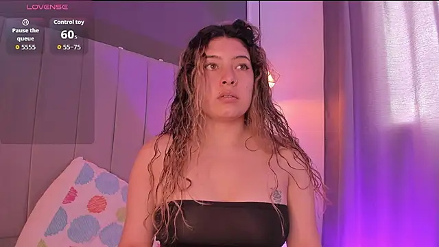 valeria rouse28 online show from 25, 11, 2025