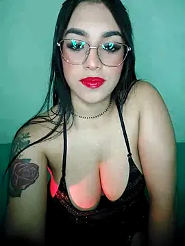 Linda Saenz  online show from 18, 12, 2025