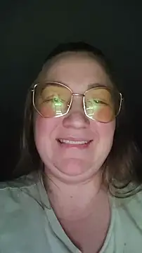 Snapshot of Kiss_Eva chatting on 8, 12, 2024 Kiss Eva online show from 8, 12, 2024