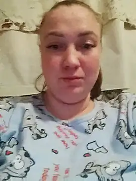 Kiss Eva online show from 22, 2, 2025