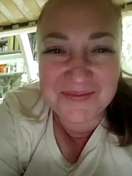 Snapshot of Kiss_Eva chatting on 9, 10, 2025 Kiss Eva online show from 9, 10, 2025