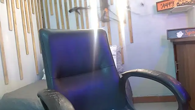 Snapshot of Angel_saez chatting on 28, 10, 2025 Angel saez online show from 28, 10, 2025