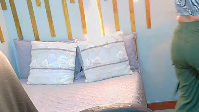 Snapshot of Angel_saez chatting on 8, 11, 2025 Angel saez online show from 8, 11, 2025