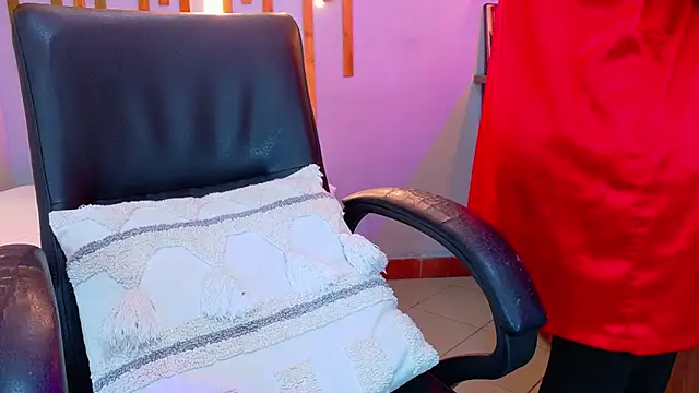 Snapshot of Angel_saez chatting on 12, 11, 2025 Angel saez online show from 12, 11, 2025