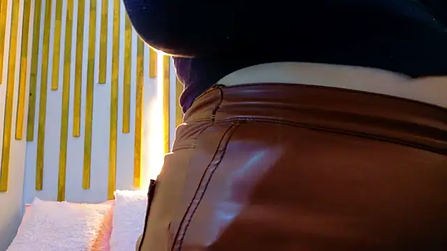 Snapshot of Angel_saez chatting on 4, 12, 2025 Angel saez online show from 4, 12, 2025