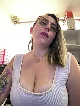 CurvyLust x online show from 18, 2, 2026