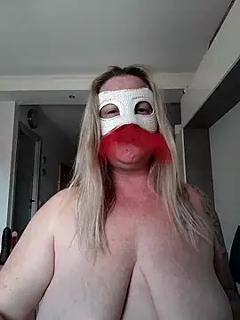 Snapshot of Trivia_magic chatting on 16, 4, 2026 Trivia magic online show from 16, 4, 2026