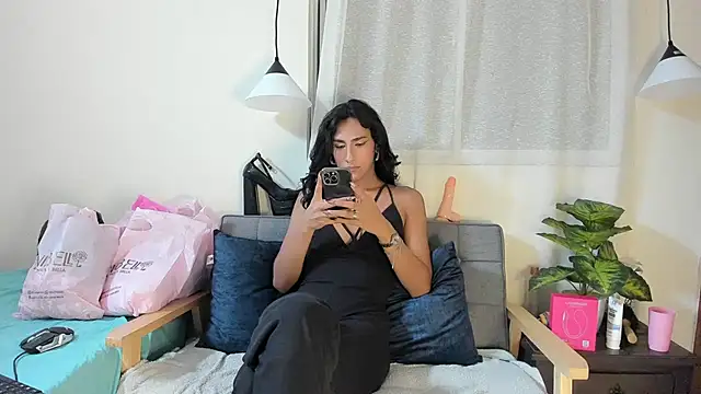 Snapshot of zou_quira chatting on 17, 9, 2025 zou quira online show from 17, 9, 2025