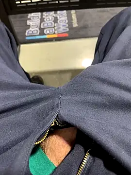 Snapshot of 66Retro99 chatting on 8, 1, 2026 66Retro99 online show from 8, 1, 2026