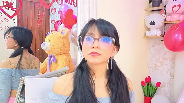 VioletxBloom online show from 12, 2, 2026