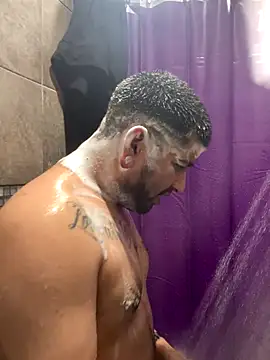 Snapshot of beenastyy chatting on 13, 11, 2025 beenastyy online show from 13, 11, 2025