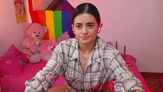 Snapshot of bella_thixx chatting on 3, 2, 2026 bella thixx online show from 3, 2, 2026