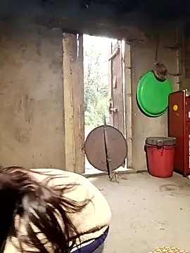 quynhkoolbae online show from 18, 12, 2025