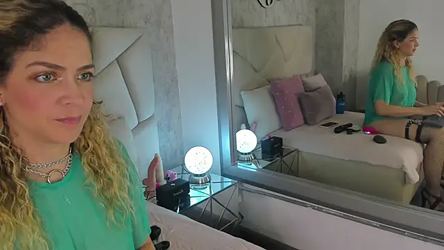 Velora   online show from 5, 12, 2025