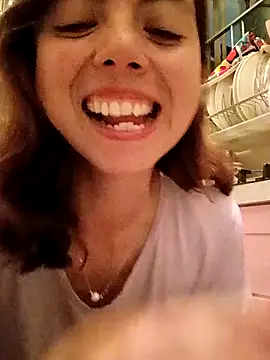 Snapshot of MoonBlueSex chatting on 3, 10, 2025 MoonBlueSex online show from 3, 10, 2025