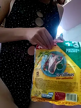 Snapshot of MoonBlueSex chatting on 6, 10, 2025 MoonBlueSex online show from 6, 10, 2025