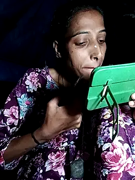 Snapshot of Pinki_thakur_1 chatting on 1, 11, 2025 Pinki thakur 1 online show from 1, 11, 2025