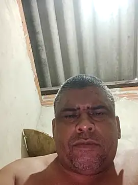 Snapshot of Fonseca_sexy chatting on 18, 12, 2025 Fonseca sexy online show from 18, 12, 2025