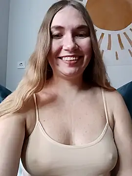 KisaVixen online show from 28, 11, 2025