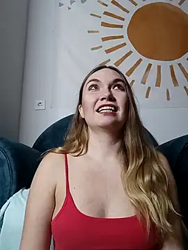 Snapshot of KisaVixen chatting on 3, 2, 2026 KisaVixen online show from 3, 2, 2026