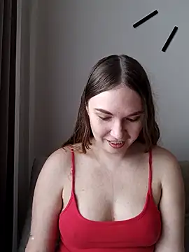 Snapshot of KisaVixen chatting on 2, 3, 2026 KisaVixen online show from 2, 3, 2026