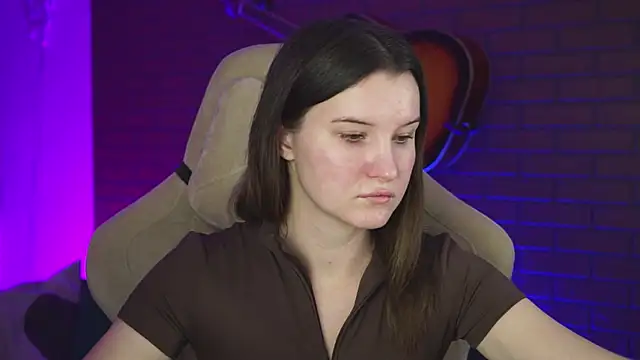 AgataWillis online show from 5, 11, 2025