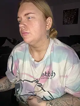 Snapshot of MysteriousMylaX chatting on 15, 10, 2025 MysteriousMylaX online show from 15, 10, 2025