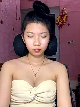 Snapshot of Phthao chatting on 8, 11, 2025 Phthao online show from 8, 11, 2025