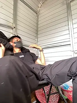 Snapshot of linh21107 chatting on 26, 10, 2025 linh21107 online show from 26, 10, 2025