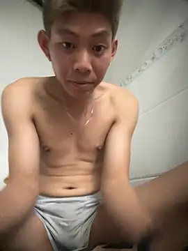 Snapshot of linh21107 chatting on 21, 11, 2025 linh21107 online show from 21, 11, 2025