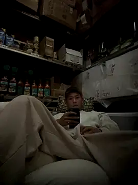 Snapshot of linh21107 chatting on 23, 11, 2025 linh21107 online show from 23, 11, 2025