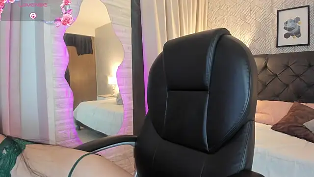 Snapshot of celeste__clark chatting on 2, 10, 2025 celeste clark online show from 2, 10, 2025