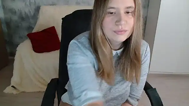 AdelinaLawson online show from 9, 4, 2026