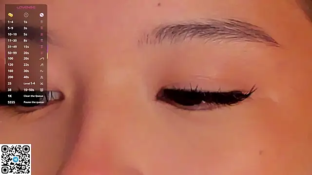 Snapshot of AlberthaEscue chatting on 29, 11, 2025 AlberthaEscue online show from 29, 11, 2025