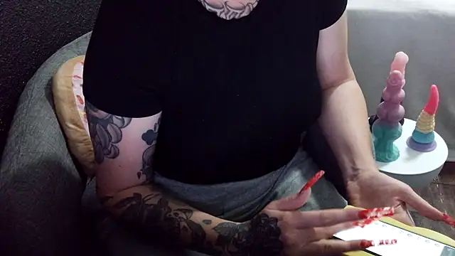 Snapshot of fetishslut4u chatting on 3, 11, 2025 fetishslut4u online show from 3, 11, 2025