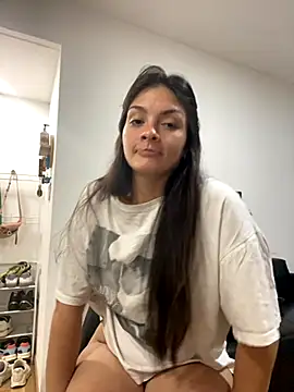 Snapshot of Danielaeliana chatting on 23, 11, 2025 Danielaeliana online show from 23, 11, 2025